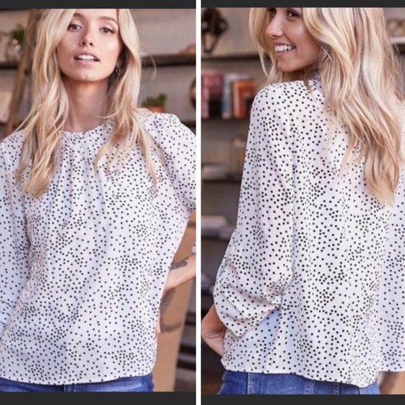 Penna&Pine Tops - 💜White Polka Dot Chiffon Top 💜